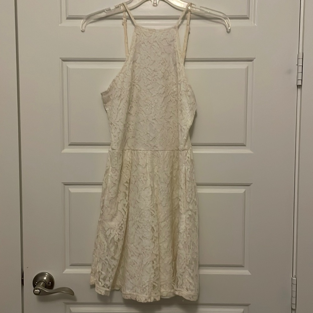 Chic Cream Lace Backless Dress
